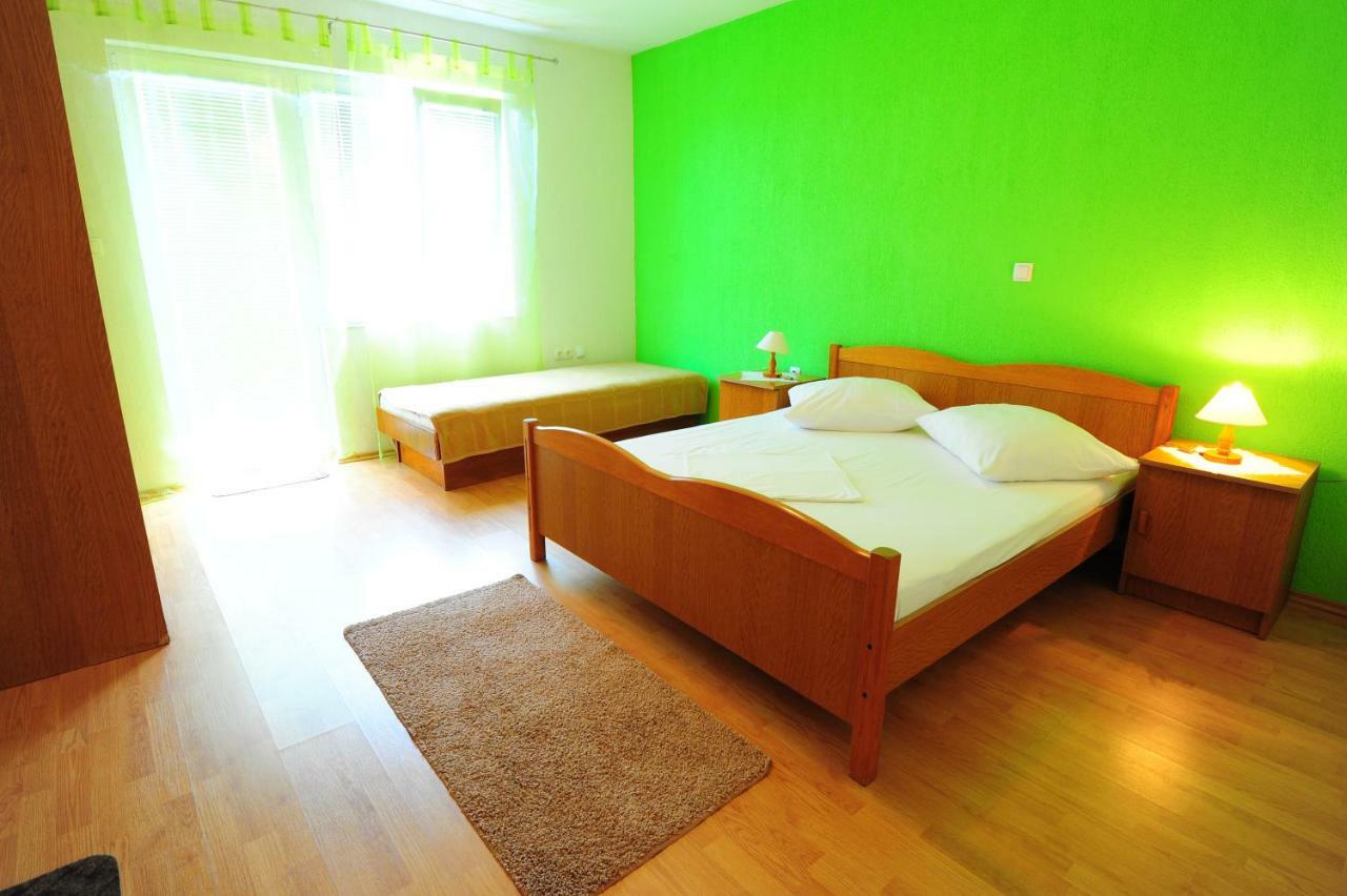 Apartmani Margeta Rab Town Exterior foto